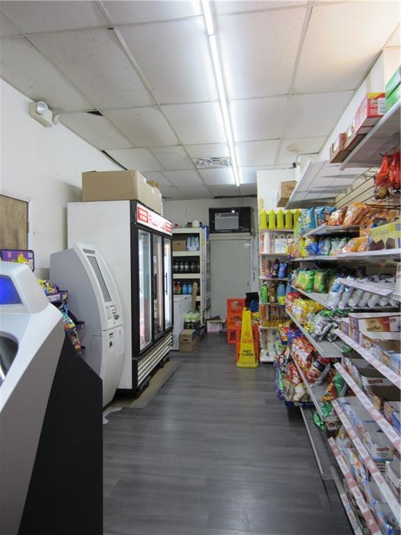 300 Helen Street McKees Rocks, PA 15136 - Photo 9 of 48 Convenience Store