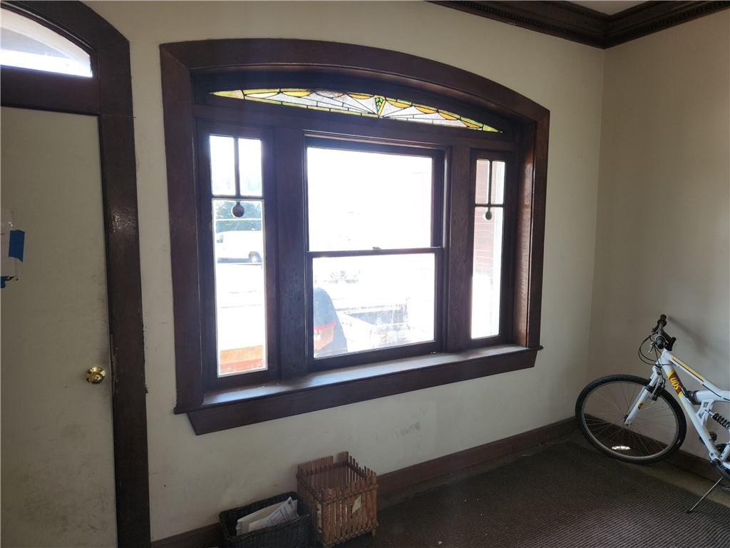 300 Helen Street McKees Rocks, PA 15136 - Photo 10 of 48