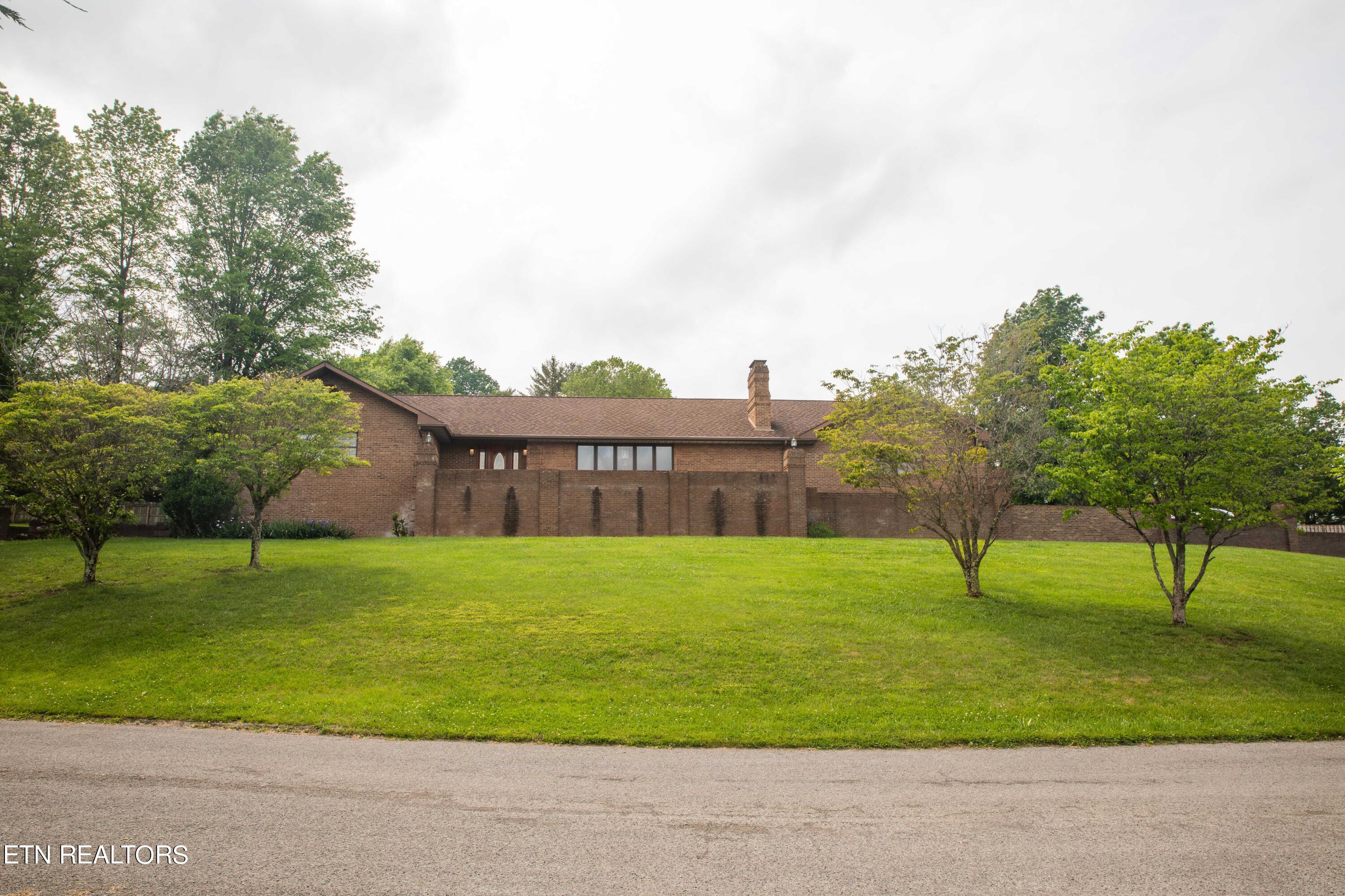234 Cristo Road Tazewell, TN 37879 - Photo 3 of 41 014A9571