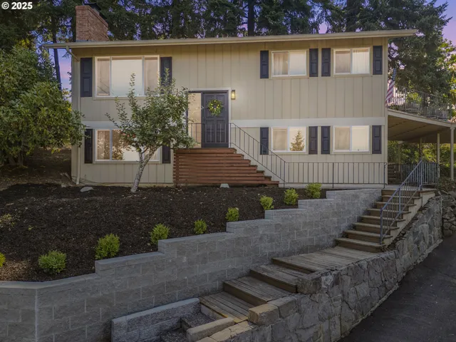 $760,000 | 1674 Fircrest Drive, Lake Oswego, OR 97034