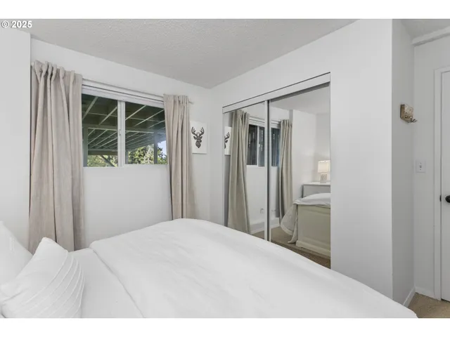 $760,000 | 1674 Fircrest Drive, Lake Oswego, OR 97034