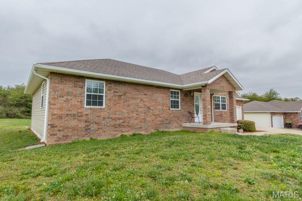 19406 Justice Road Lebanon, MO 65536 - Photo 3 of 24