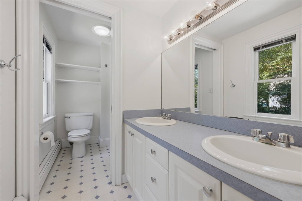 39 Beacon Street Amesbury, MA 01913 - Photo 33 of 41