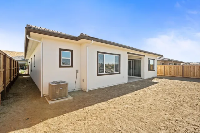 $607,544 | 8168 Creek View, Friant, CA 93626