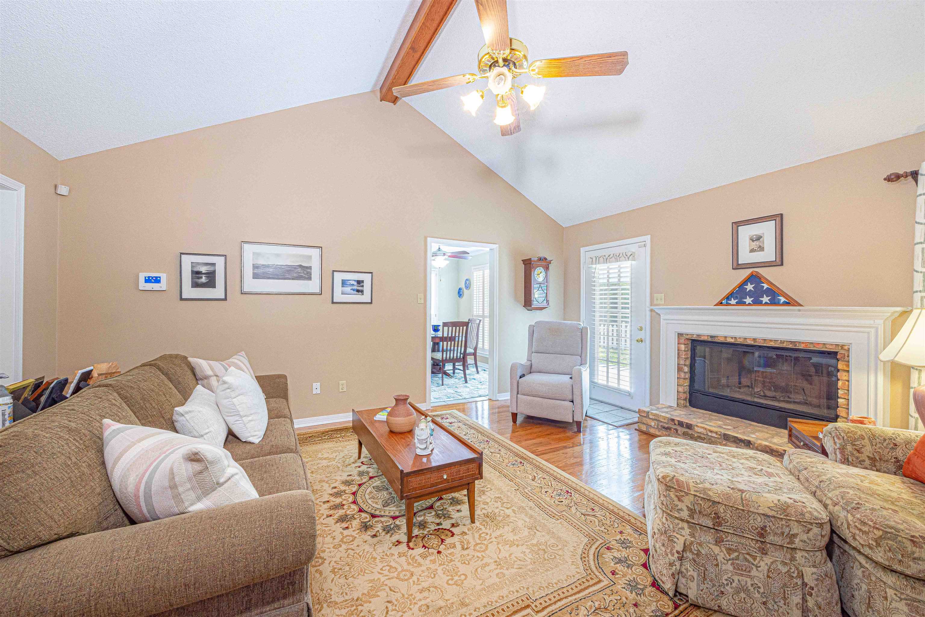 485 Ridgewood Drive Daphne, AL 36526 - Photo 12 of 38 Living Room