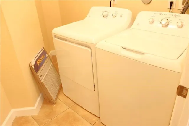 $3,300 | 10670 OldHammock Way, Wellington, FL 33414