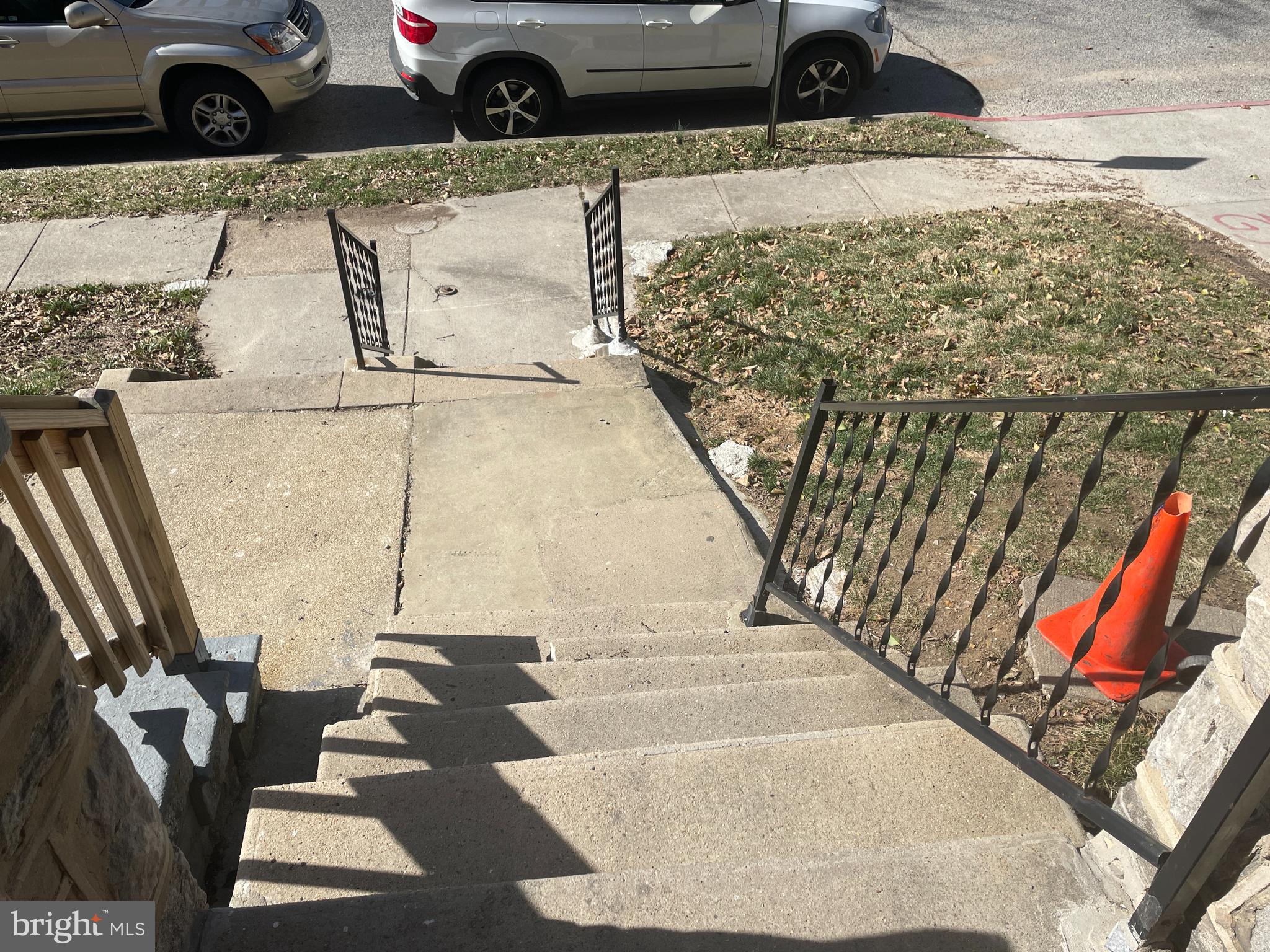 2207 Allendale Road Baltimore, MD 21216 - Photo 4 of 32