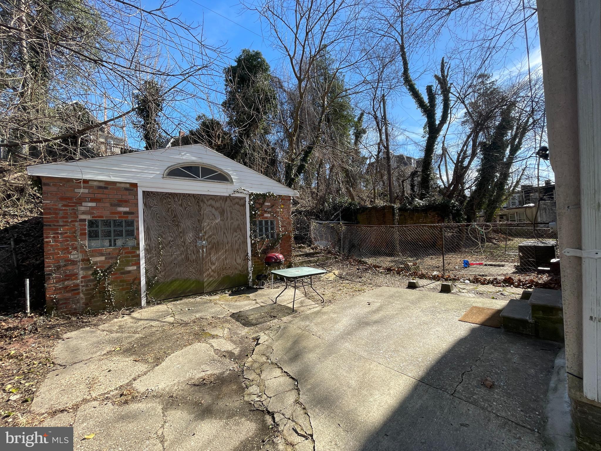 2207 Allendale Road Baltimore, MD 21216 - Photo 5 of 32