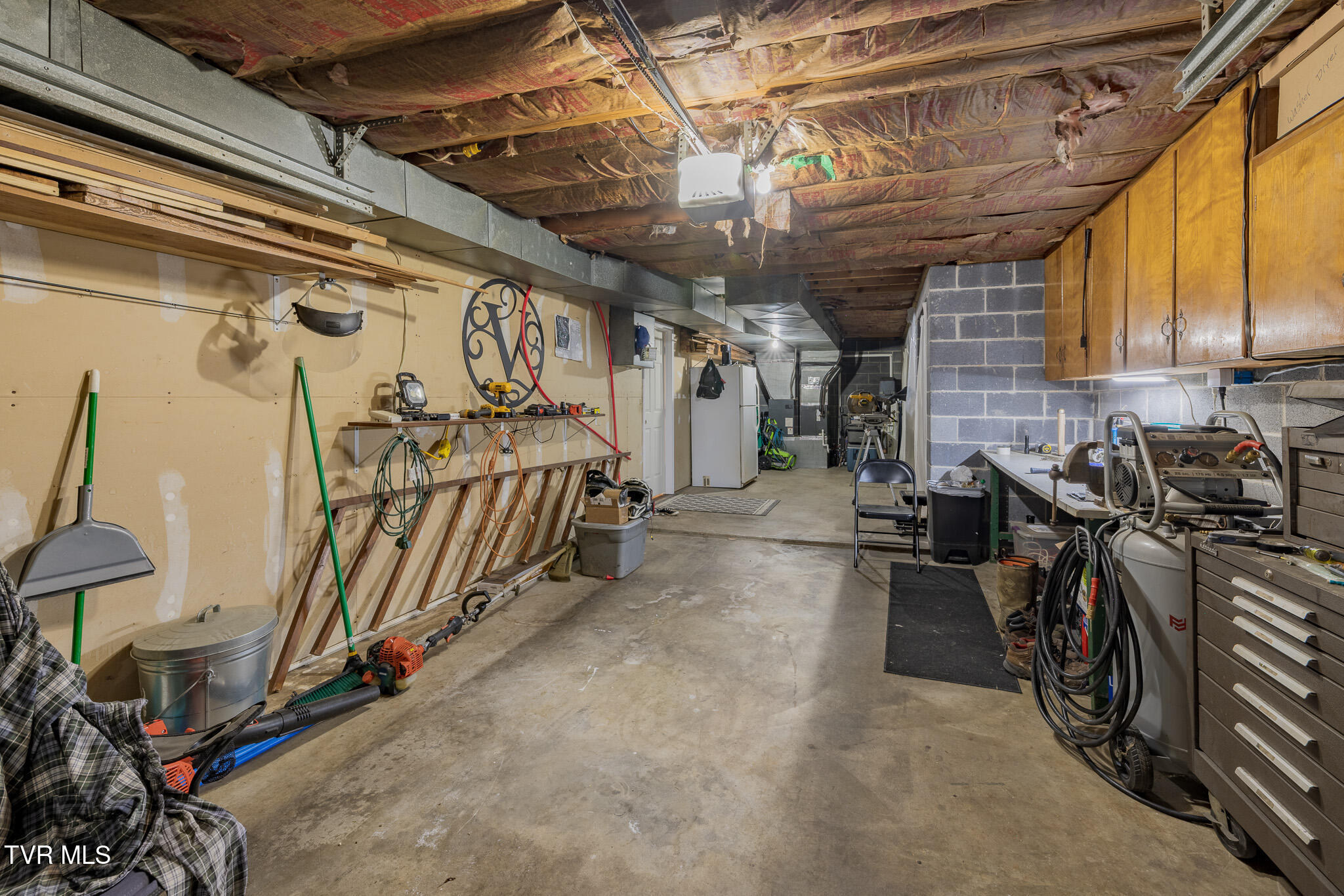 3222 Marbleton Road Unicoi, TN 37692 - Photo 31 of 40 1R9A6348-HDR