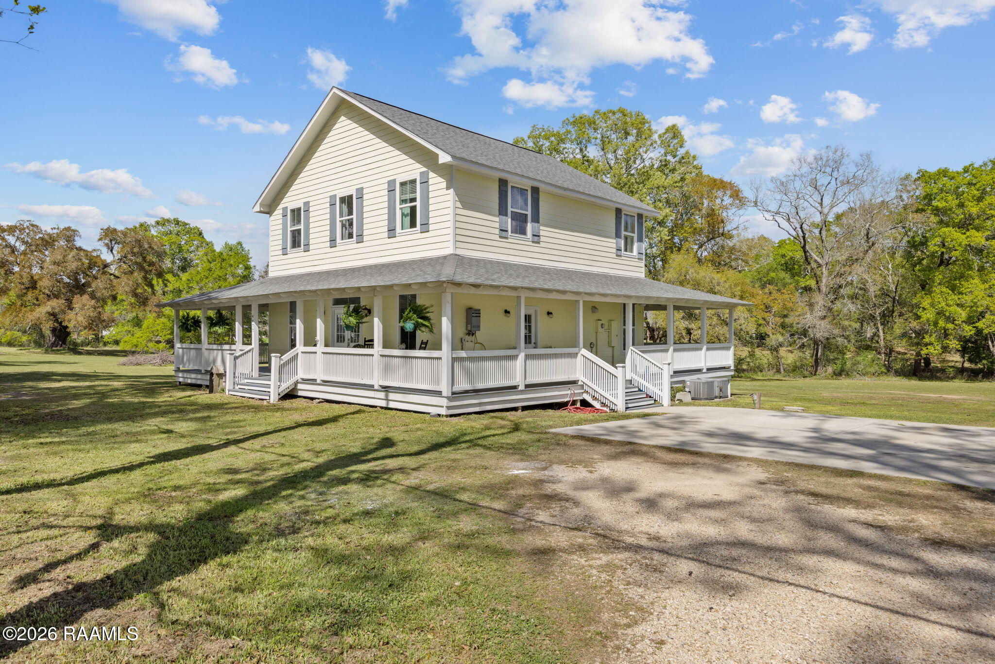 4477 Woodlawn Road Maurice, LA 70555 - Photo 2 of 34 2-web-or-mls-4477 Woodlawn Rd-2