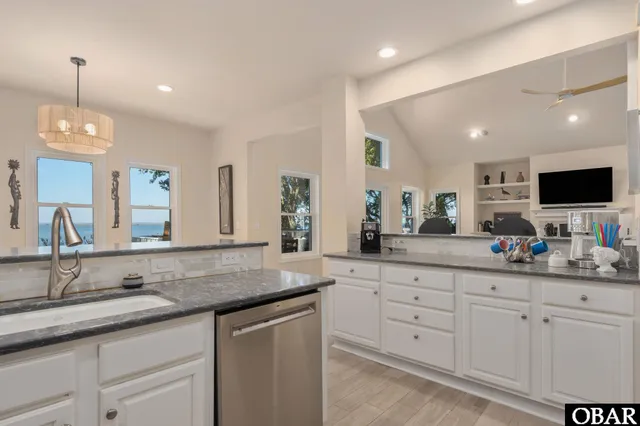 $889,000 | 502 Magnolia Way, Corolla, NC 27927