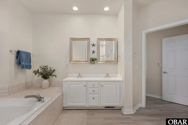 $889,000 | 502 Magnolia Way, Corolla, NC 27927