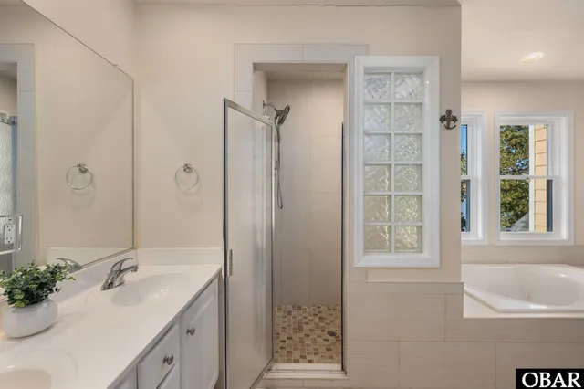 $889,000 | 502 Magnolia Way, Corolla, NC 27927