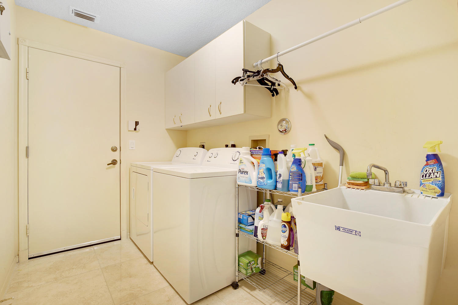 19785 Dinner Key Drive Boca Raton, FL 33498 - Photo 20 of 35 LAUNDRY ROOM
