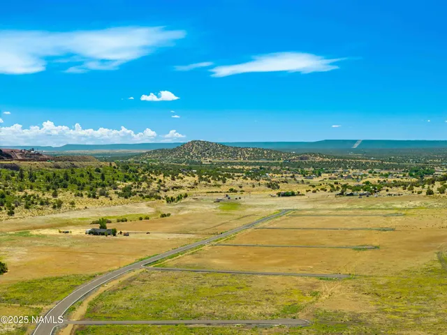 $2,111,740 | 6601 Meadows Lane, Flagstaff, AZ 86004