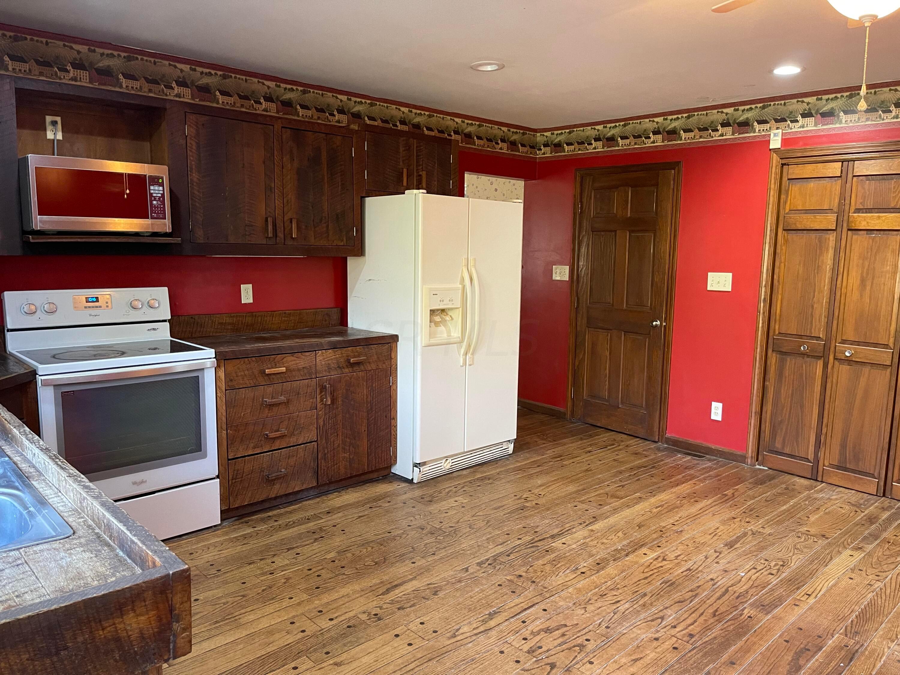 9280 Ridge Road Southwest Amanda, OH 43102 - Photo 14 of 34 Kitchen