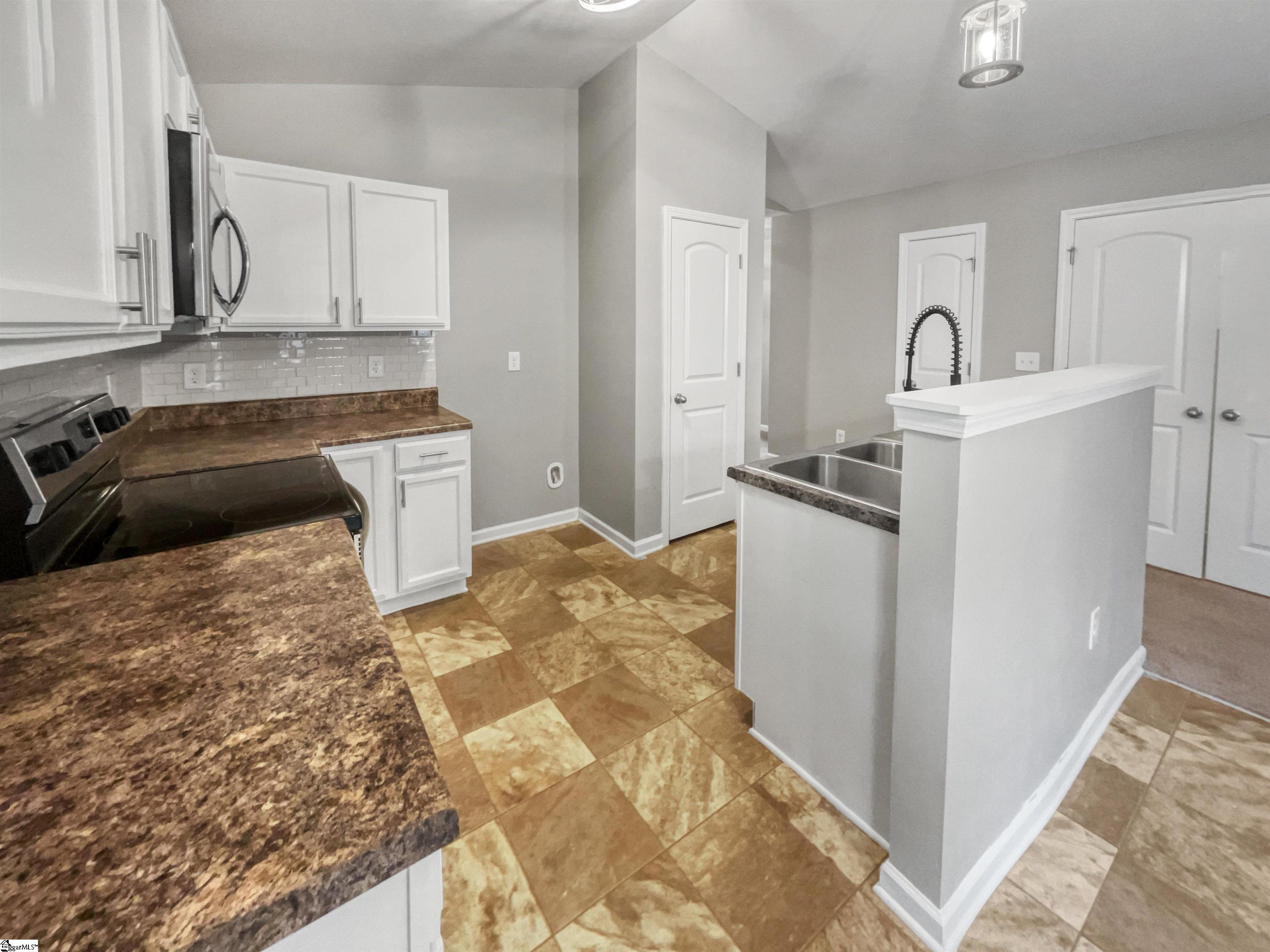 174 Old Timber Road Woodruff, SC 29388 - Photo 11 of 18 Gallery Image 11