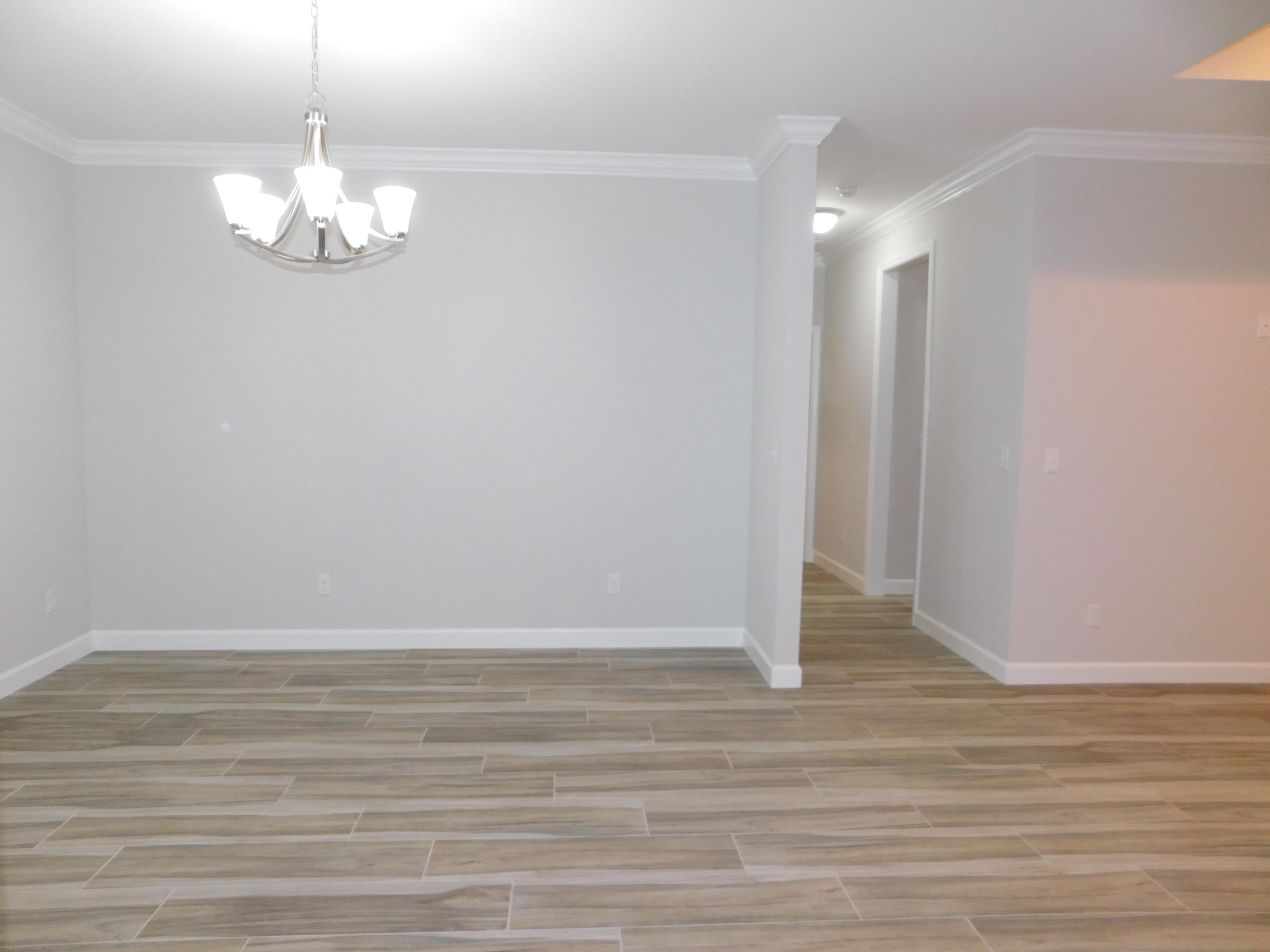 107 Eccles Road Fort Walton Beach, FL 32547 - Photo 5 of 47 DSCN0375