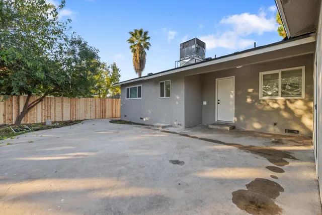 $399,000 | 5374 North Santa Fe Avenue, Fresno, CA 93711