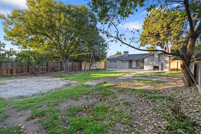 $399,000 | 5374 North Santa Fe Avenue, Fresno, CA 93711