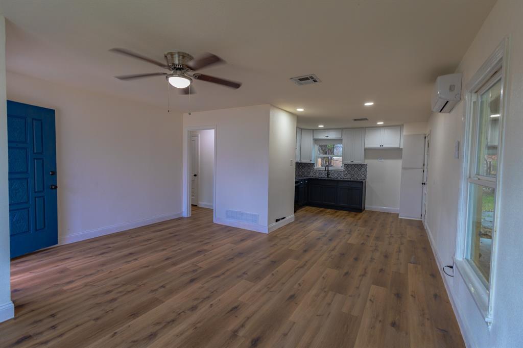 1105 Spring Branch Street Waco, TX 76711 - Photo 5 of 14