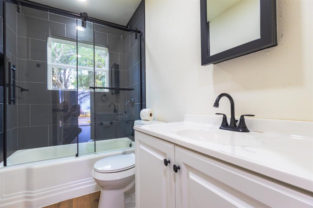 1105 Spring Branch Street Waco, TX 76711 - Photo 7 of 14