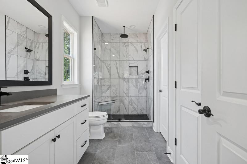 202 Redland Way Greenville, SC 29615 - Photo 3 of 14