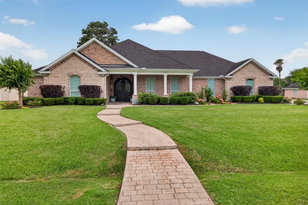 $575,000 | 546 Meadowlark Drive, Winnie, TX 77665