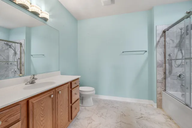 $400,000 | 2692 Stone Circle, Unit 209, Geneva, IL 60134