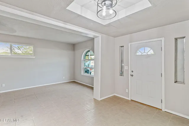 $235,999 | 10412 Chinaberry Drive, El Paso, TX 79925