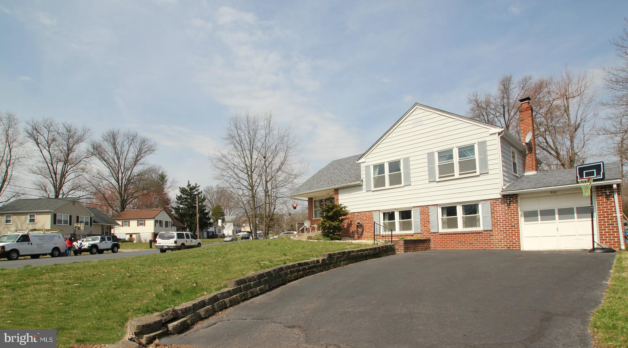 4+ car driveway plus an oversized 1 car garage