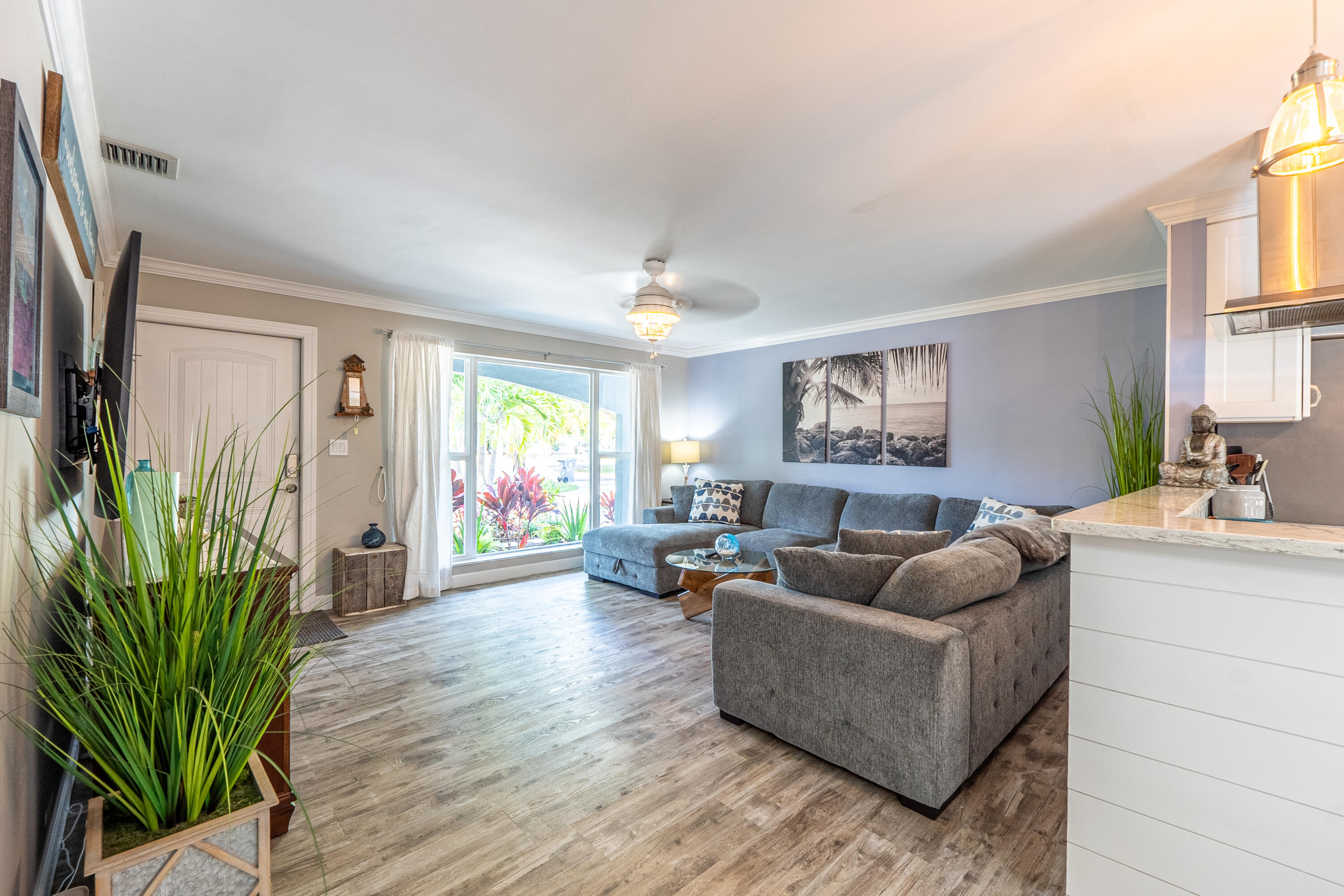 400 Pittsburgh Drive Jupiter, FL 33458 - Photo 4 of 30 IMG_5918