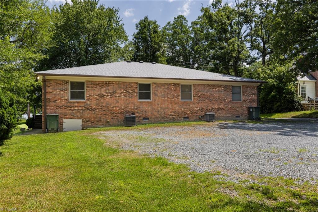 314 Spring Street Thomasville, NC 27360 - Photo 8 of 32 Plenty of parking space.