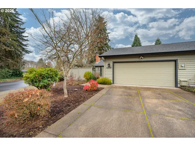 $640,000 | 1177 Spyglass Drive, Eugene, OR 97401