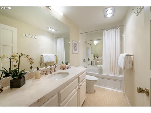 $640,000 | 1177 Spyglass Drive, Eugene, OR 97401