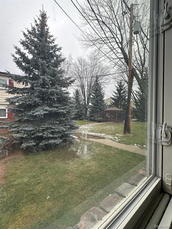 813 West Maple Road Clawson, MI 48017 - Photo 3 of 10