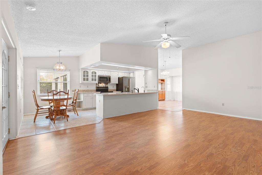 254 Timberview Drive Safety Harbor, FL 34695 - Photo 10 of 46