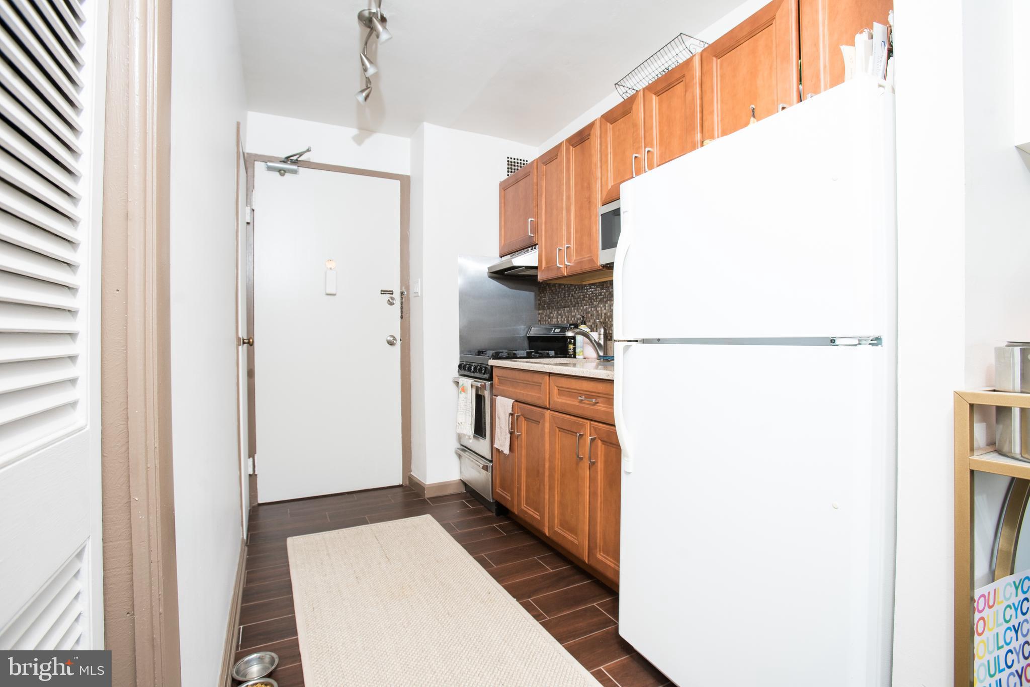 1806 Rittenhouse Square, Unit 1901 Philadelphia, PA 19103 - Photo 5 of 20 Gallery Image 5