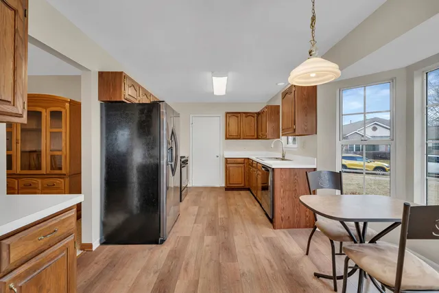 $295,900 | 20815 West Torrey Pines Lane, Plainfield, IL 60544