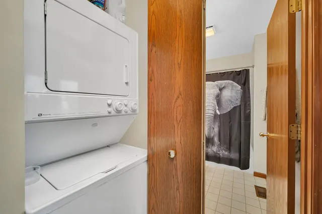 $295,900 | 20815 West Torrey Pines Lane, Plainfield, IL 60544