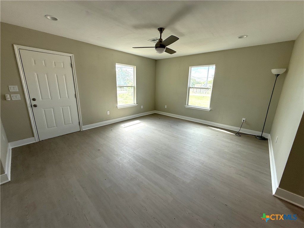 1851 Connell Street Belton, TX 76513 - Photo 3 of 16