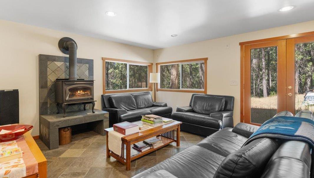 17607 Hooker Oak Road Nevada City, CA 95959 - Photo 19 of 38