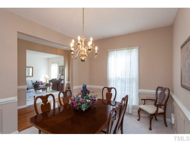 5129 Fairmead Circle Raleigh, NC 27613 - Photo 5 of 25 Photo 5
