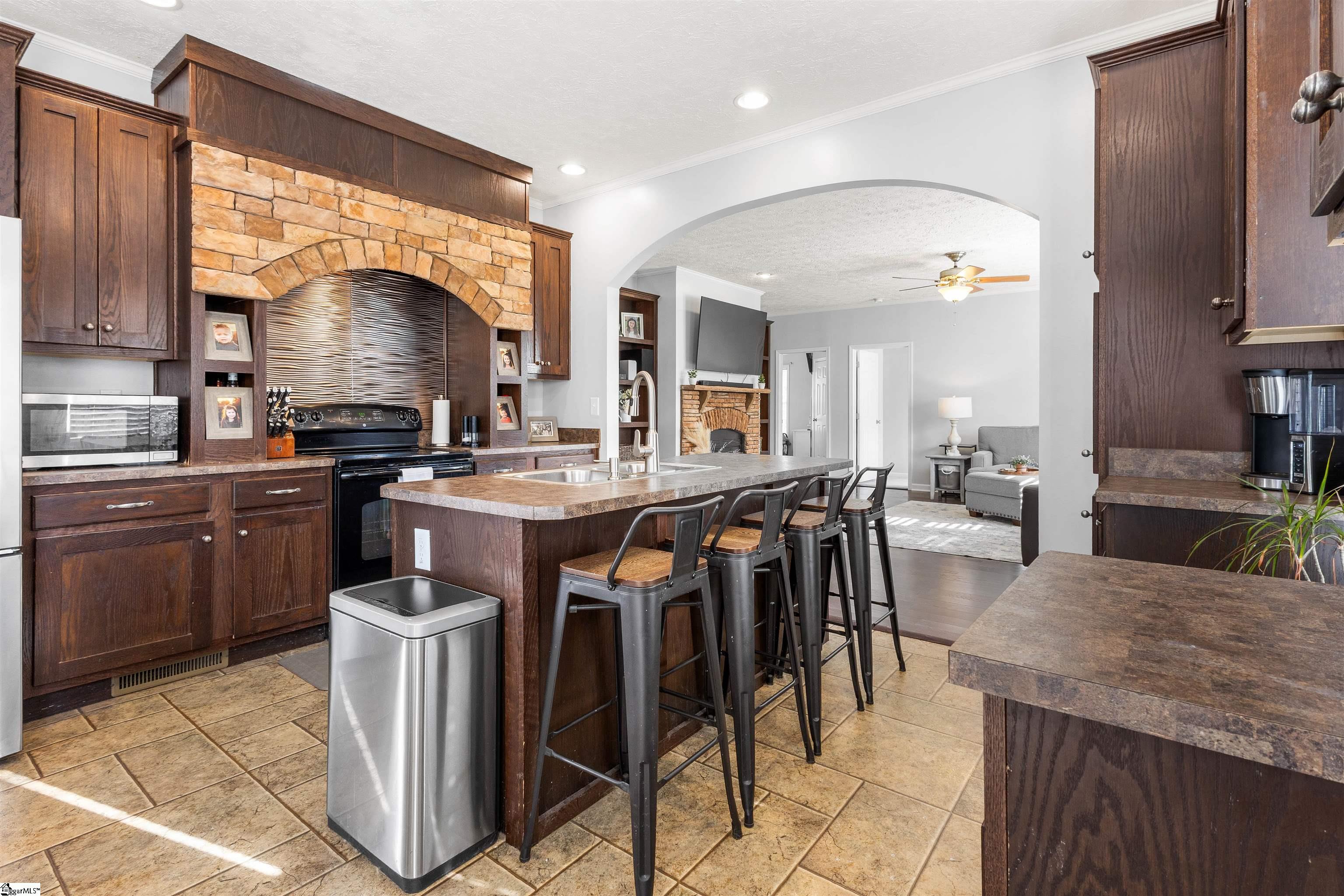 151 Lesley Road Pelzer, SC 29669 - Photo 3 of 31