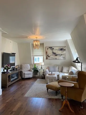 $1,295,000 | 73 Talbot Avenue, Rockland, ME 04841