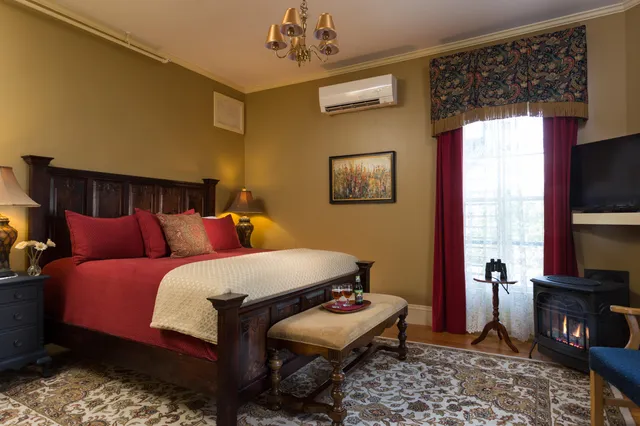 $1,295,000 | 73 Talbot Avenue, Rockland, ME 04841