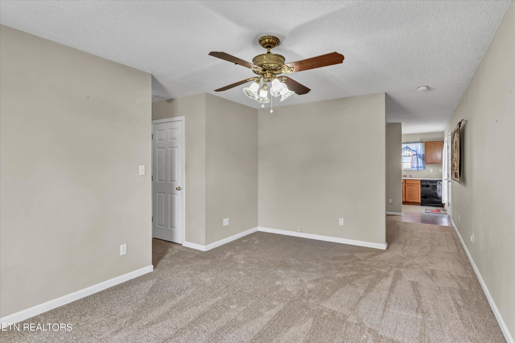 512 Wright Road Maryville, TN 37804 - Photo 5 of 20 Gallery Image 5