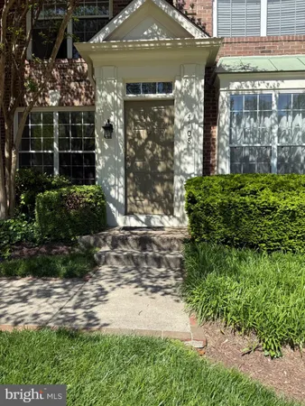 $2,500 | 4108 Vanderbilt Court, Fairfax, VA 22030