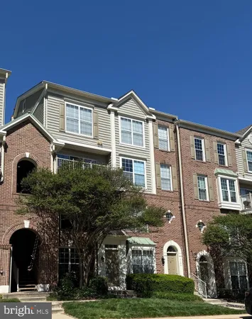 $2,500 | 4108 Vanderbilt Court, Fairfax, VA 22030