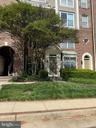 $2,500 | 4108 Vanderbilt Court, Fairfax, VA 22030